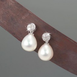 Ohrstecker echt 585 Gold Weissgold 2 Süsswasser-perlen Bril.ca.0,10ct w-si